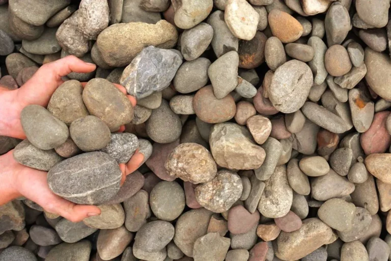 Shenandoah 1-3" Decorative River Stone