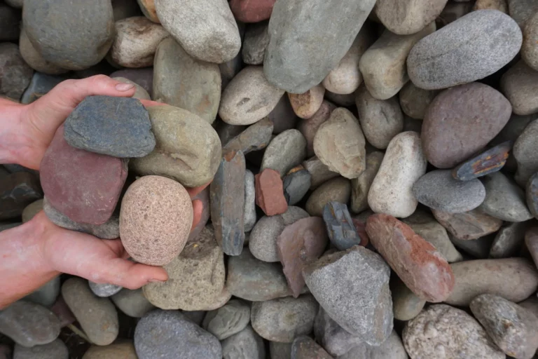 Shenandoah 3-5" Decorative River Stone
